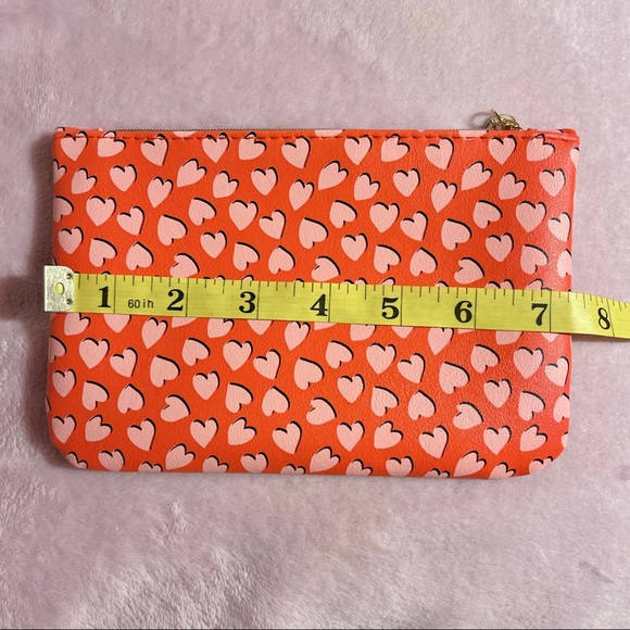 Ipsy ‘Full Hearts’ Red & Pink Heart Print Bag - Picture 5 of 6